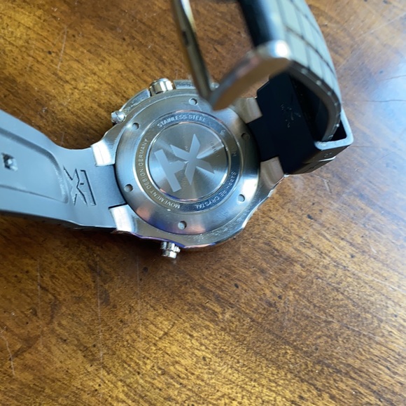 TX WATCH-TECHNO LUXURY - Picture 2 of 5